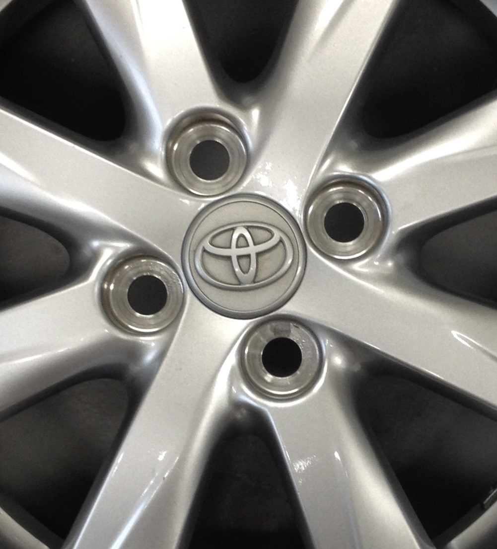 アクア　ホイールガリ傷リペアのブログを更新しました。